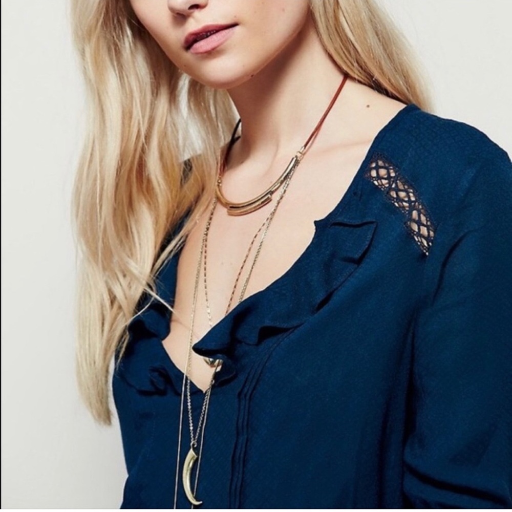 Free People navy ruffle crochet top - Picture 2 of 5
